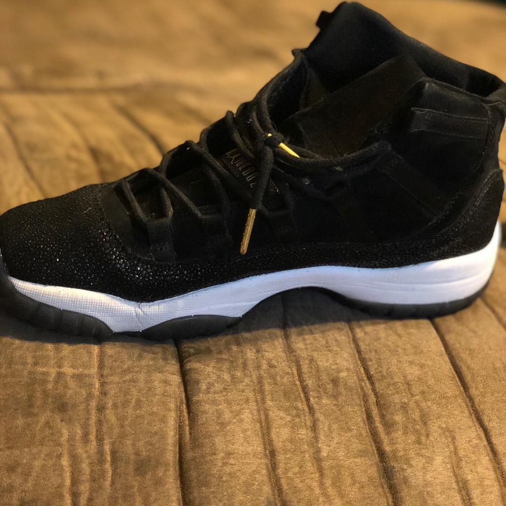 Air Jordan 11 heiress youth size 8